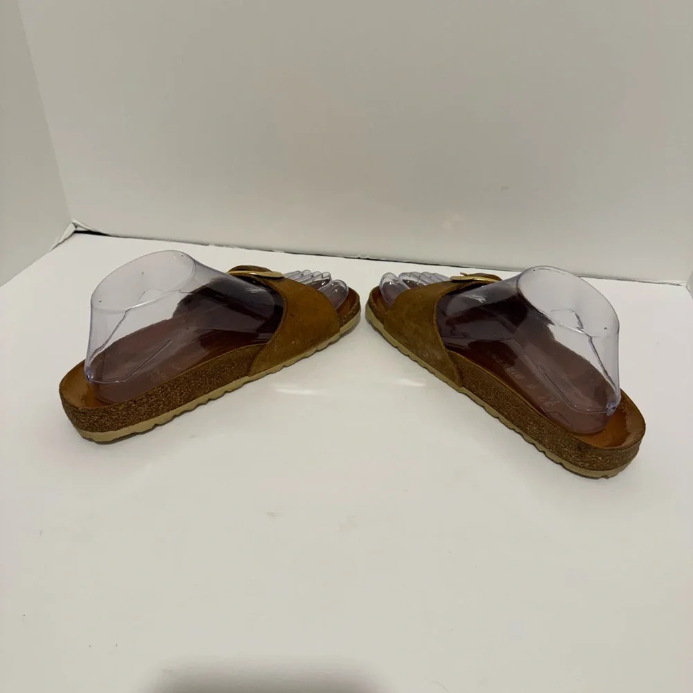 Birkenstock Brown Sandals with Gold Buckle - Picture 8 of 15